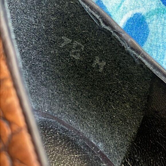 Stuart Weitzman Mixed Leather Tuxedo Lace Up Heels - 8 M (?) - Picture 13 of 16